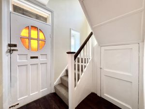 Entrance Hallway- click for photo gallery